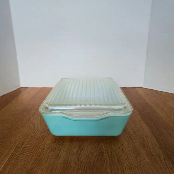Vintage Pyrex 503 Turquoise Fridgie Aqua Refrigerator Dish w/ Ribbed Lid 1.5 Qt - Picture 4 of 8